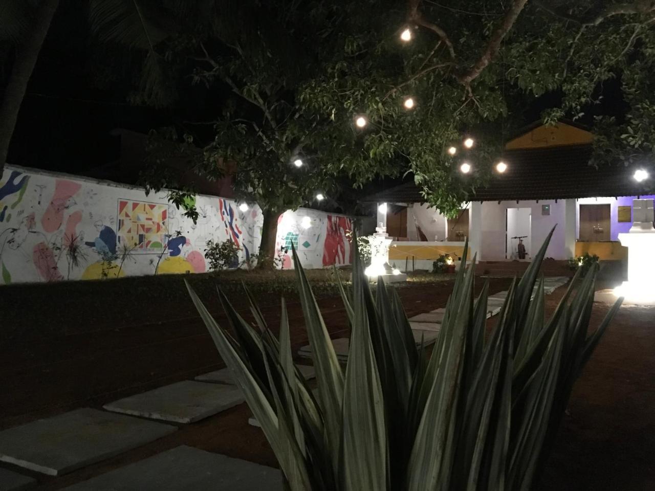 Anjuna By Roadhouse Hostels Goa Εξωτερικό φωτογραφία